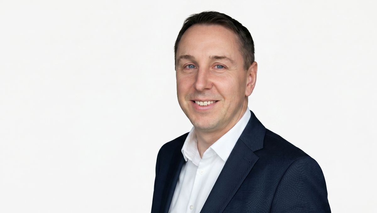 Adam Abucewicz Specjalista ds. Sprzedaży Części i Akcesoriów